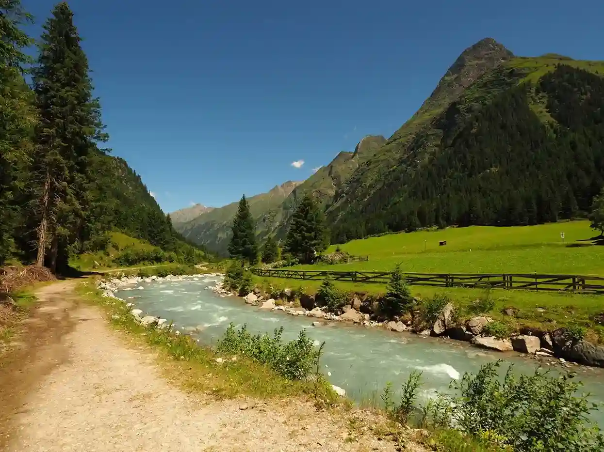 Introduction to Tirthan Valley