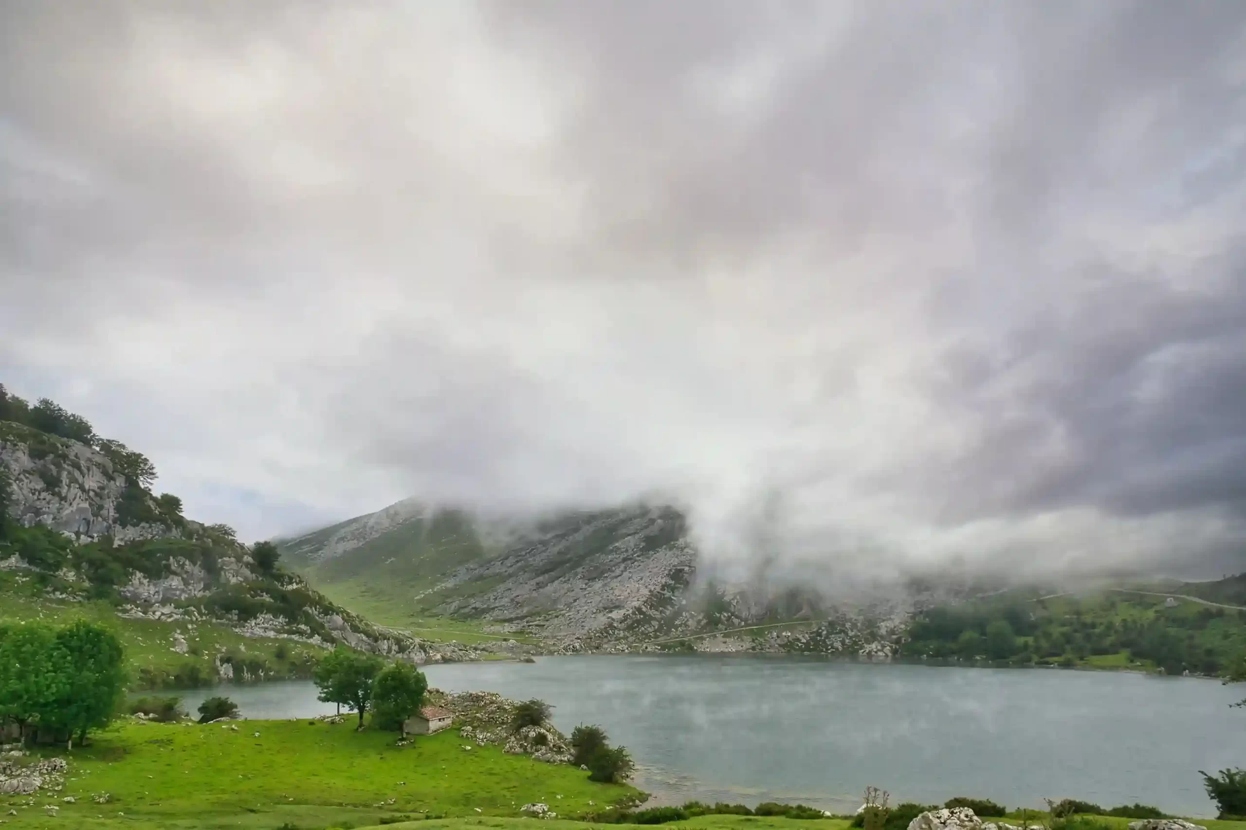 Yulla Kanda Weather & Trek Conditions Explained